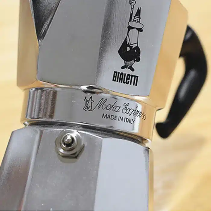 Bialetti – Pot à café Moka en aluminium, percolateur à expresso, poêle à café, forme octogonale classique, outil de café d'extérieur pour la maison 4