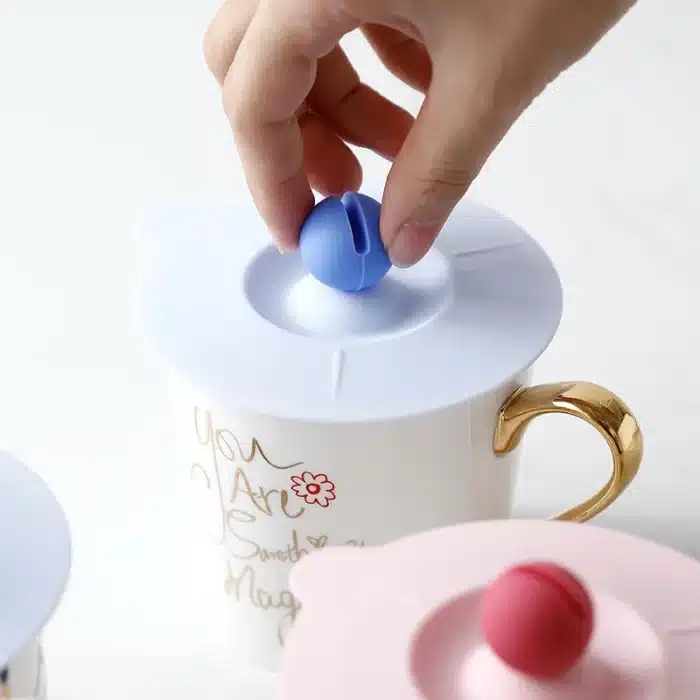 couvercle en silicone pour les tasses universel 6