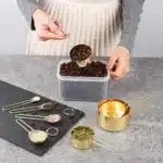 Cuillère doseuse avec clip 3