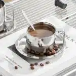 Tasses à café et soucoupes 4