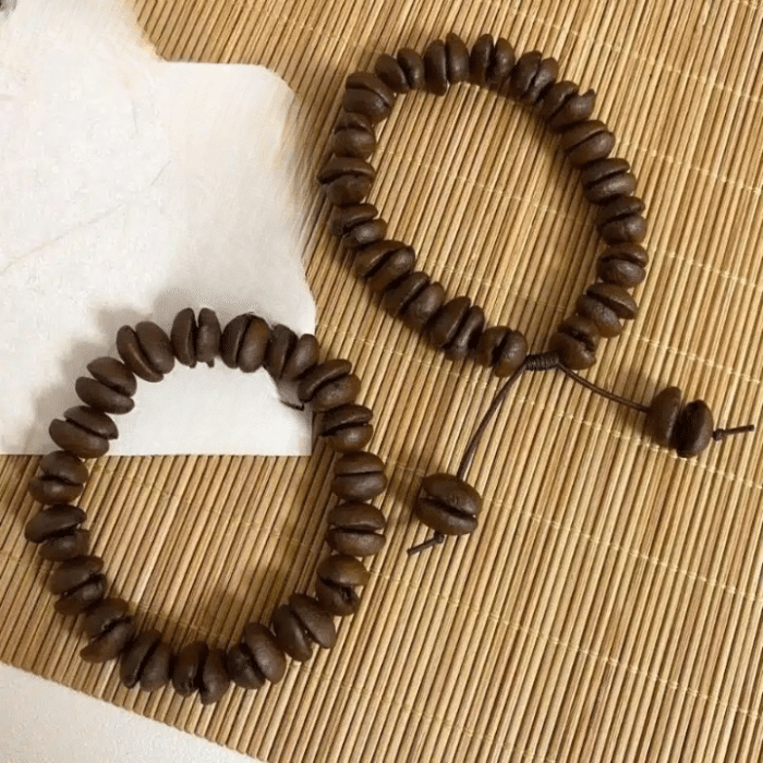 Bracelet en grains de café naturel