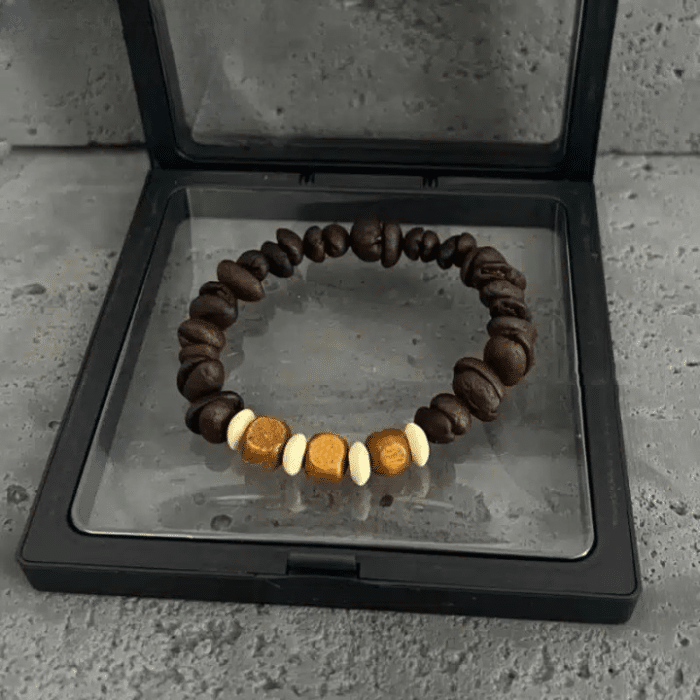Bracelet en grains de café naturel